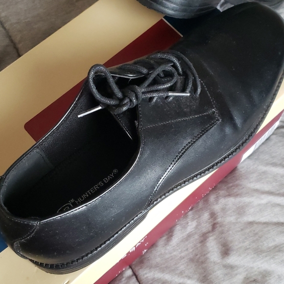 Hunter Bay Dress Shoes - Picture 6 of 8